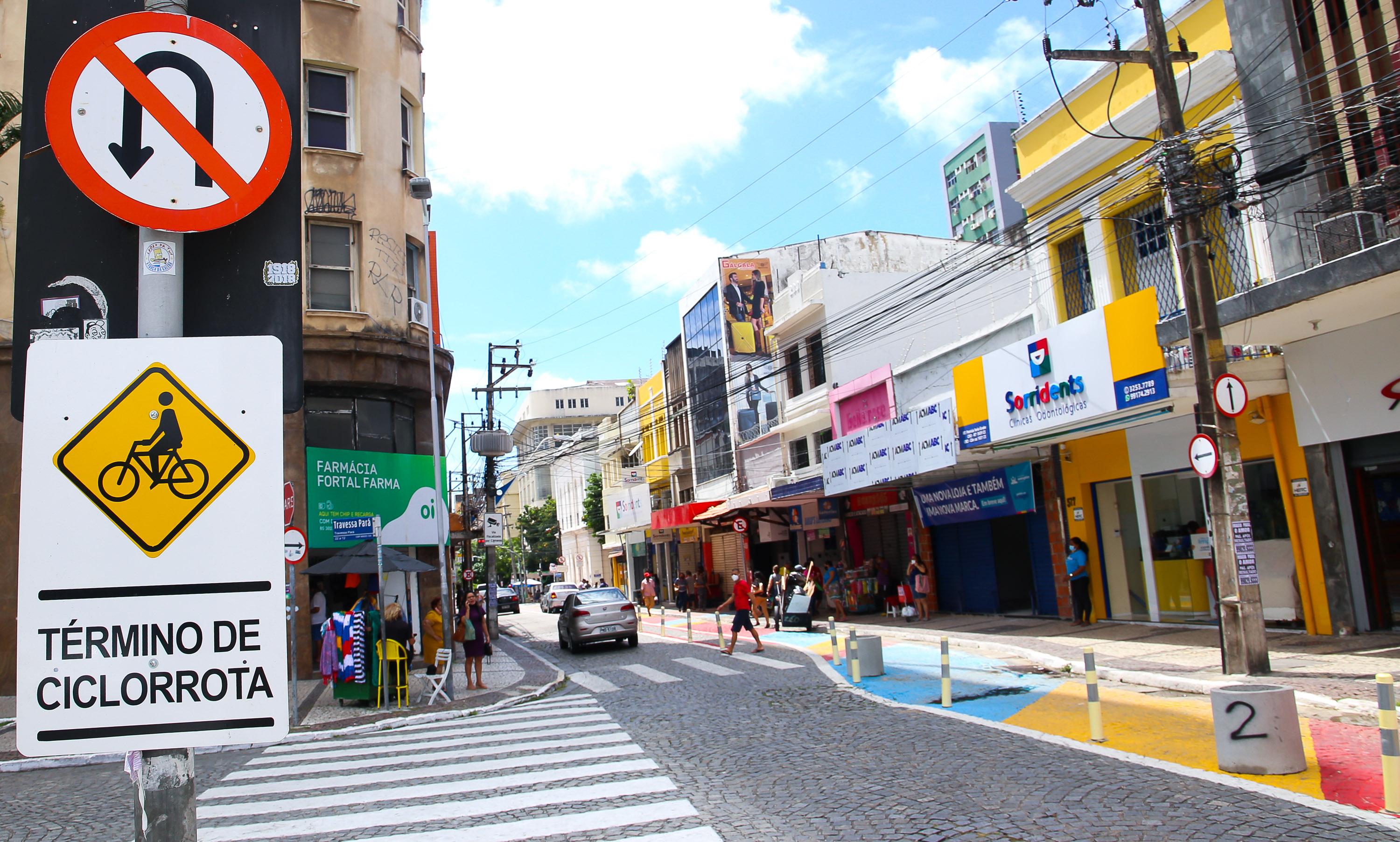 a fotos mostra a rua floriano peixoto na altura da praça do ferreira